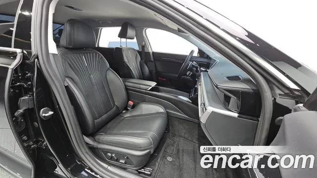 Hyundai Grandeur GN7 — Фото автомобиля 16