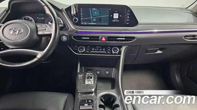 Hyundai Sonata Sonata (DN8) 2.0 LPG(Для проката) — Фото автомобиля 16