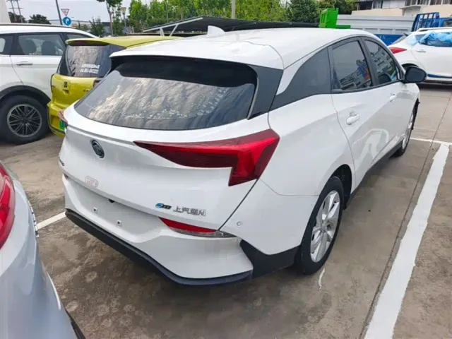 Buick Velite 6 — Фото автомобиля 6