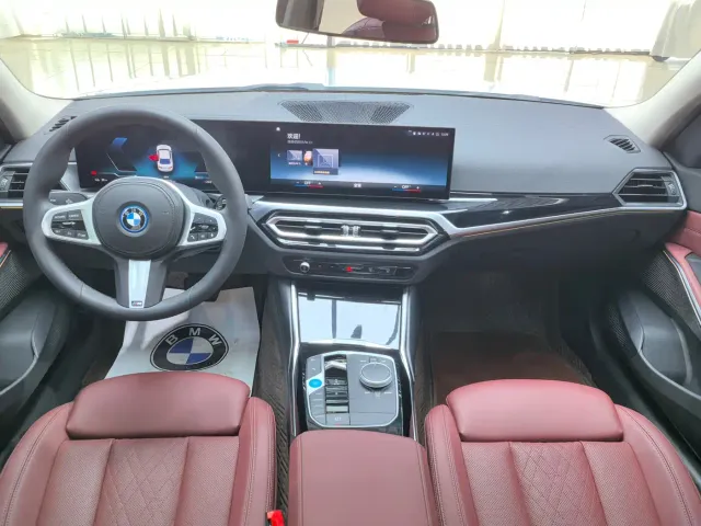 BMW i3 — Фото автомобиля 21