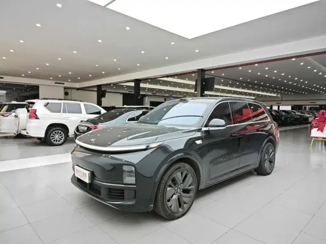 Фотография автомобиля — Li Auto L9