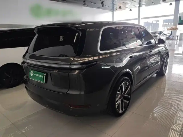 Li Auto L9 — Фото автомобиля 6