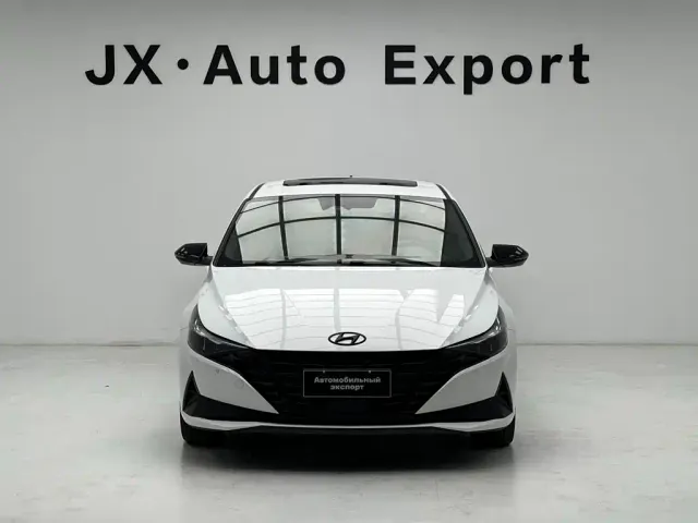 Hyundai Elantra — Фото автомобиля 2