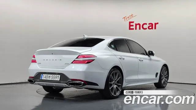 Genesis G70 New — Фото автомобиля 2
