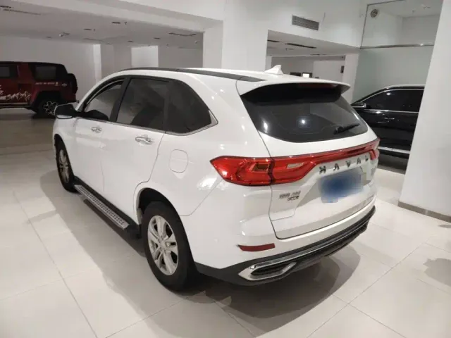 Haval M6 — Фото автомобиля 22