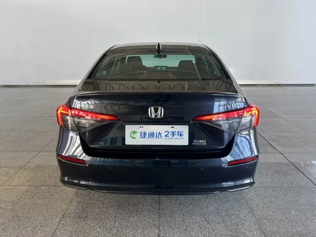 Honda Civic — Фото автомобиля 8