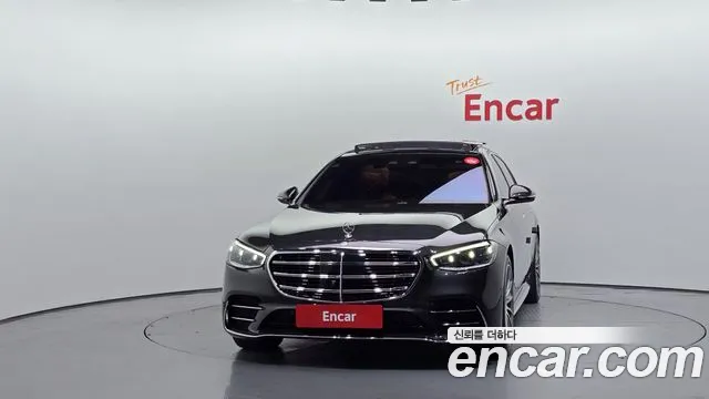 Mercedes-Benz S-Class — Фото автомобиля 3