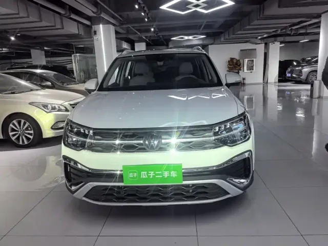 Volkswagen Tharu — Фото автомобиля 2