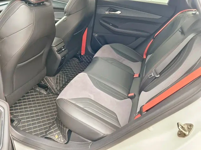 Geely Binrui — Фото автомобиля 10