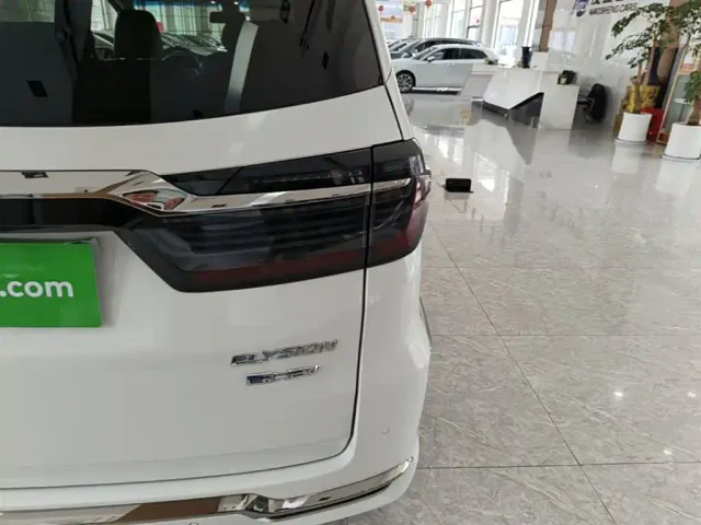 Honda Elysion — Фото автомобиля 7