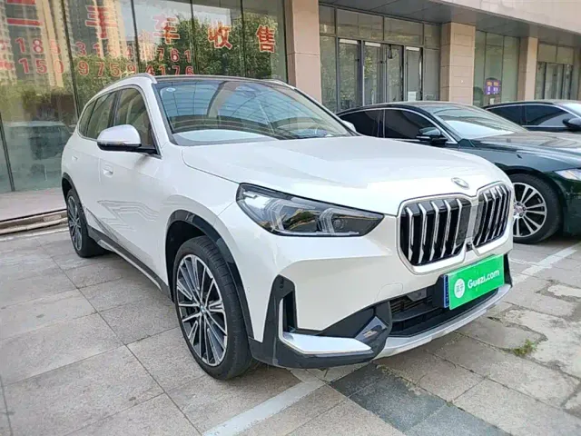 BMW X1 — Фото автомобиля 3
