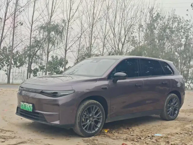 Фотография автомобиля — Leapmotor C10