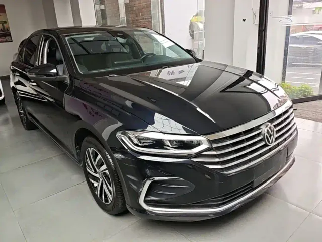 Volkswagen Lavida — Фото автомобиля 3