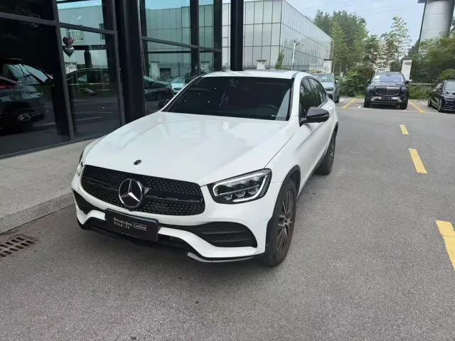 Фотография автомобиля — Mercedes-Benz GLC Coupe