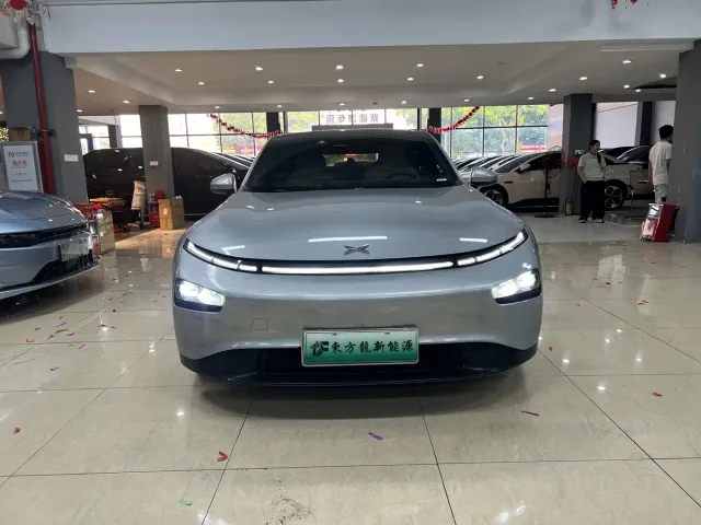 Xpeng P7 — Фото автомобиля 2