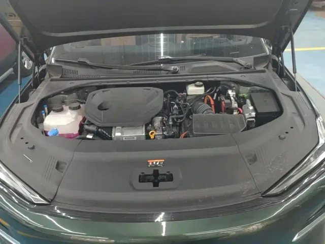 Geely Galaxy Xingyao 8 — Фото автомобиля 19