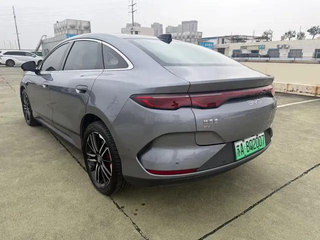 BYD Qin L — Фото автомобиля 7