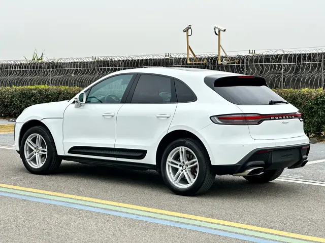 Porsche Macan — Фото автомобиля 5