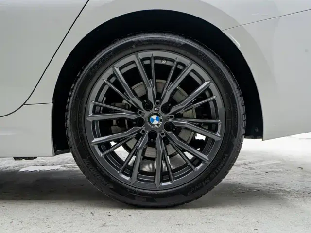 BMW 3 Series — Фото автомобиля 25
