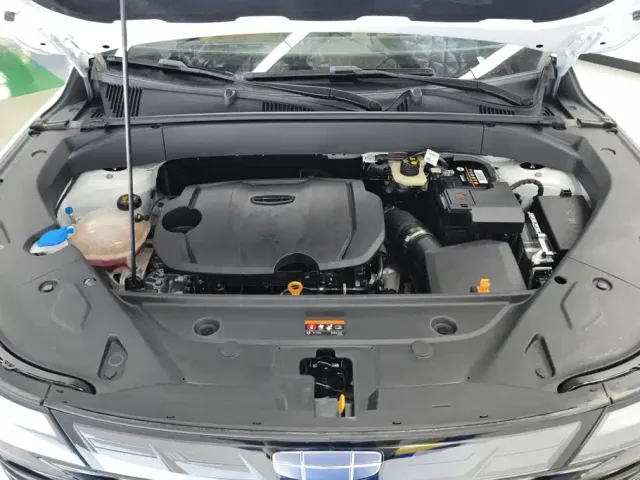 Geely Boyue L — Фото автомобиля 10