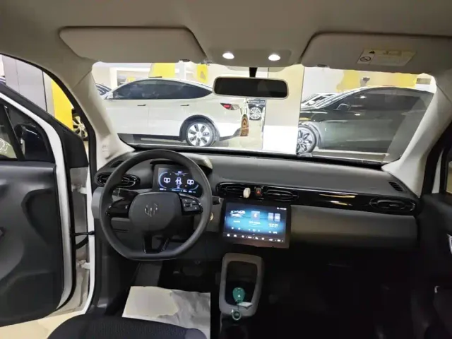 Leapmotor T03 — Фото автомобиля 9