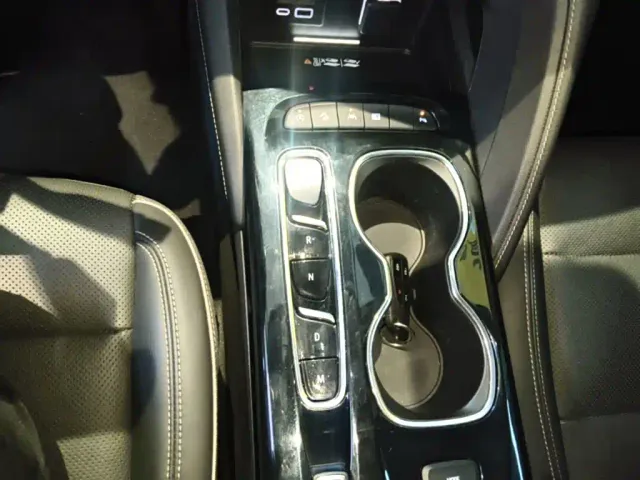 Buick Envision Plus — Фото автомобиля 13