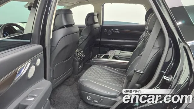Genesis GV80 — Фото автомобиля 11