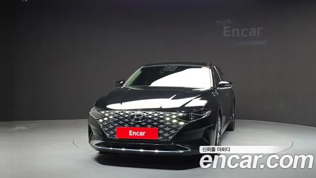 Hyundai Grandeur Grandeur (New) — Фото автомобиля 3