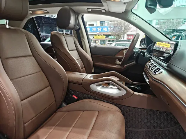 Mercedes-Benz GLE-Class — Фото автомобиля 16