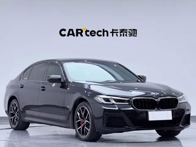 BMW 5 Series — Фото автомобиля 3