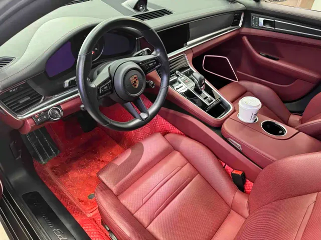 Porsche Panamera — Фото автомобиля 3