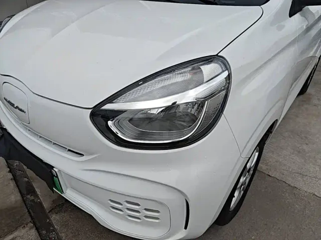 Roewe Clever — Фото автомобиля 17