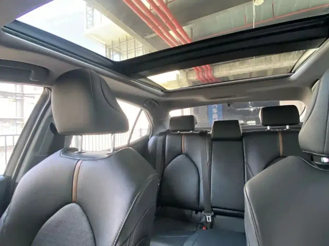 Toyota Camry — Фото автомобиля 11