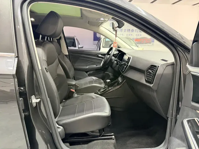 Jetta VS7 — Фото автомобиля 12