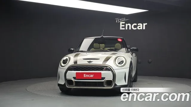 Mini Cooper Convertible — Фото автомобиля 3