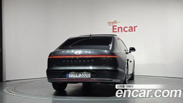 Hyundai Grandeur GN7 — Фото автомобиля 4