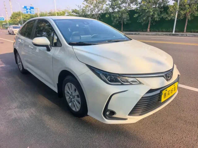Toyota Corolla — Фото автомобиля 3