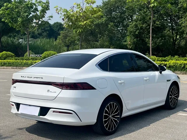 BYD Qin PLUS — Фото автомобиля 6