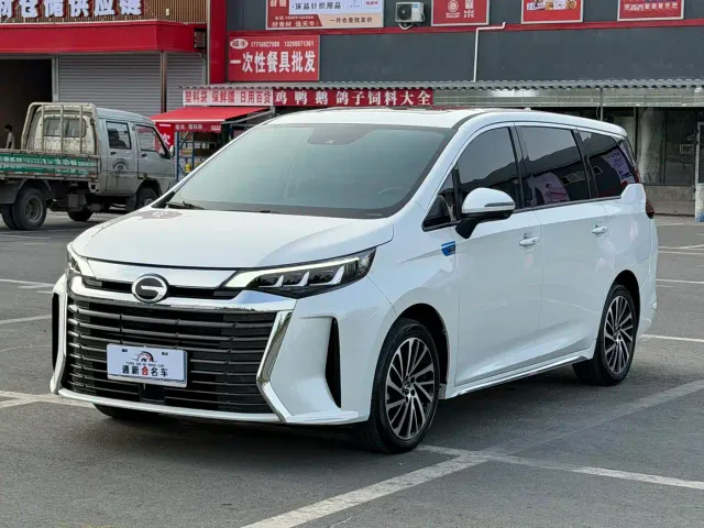 Фотография автомобиля — GAC Trumpchi M6