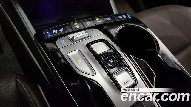 Hyundai Tucson Tucson (NX4) Бензин 1.6 Turbo 4WD — Фото автомобиля 9