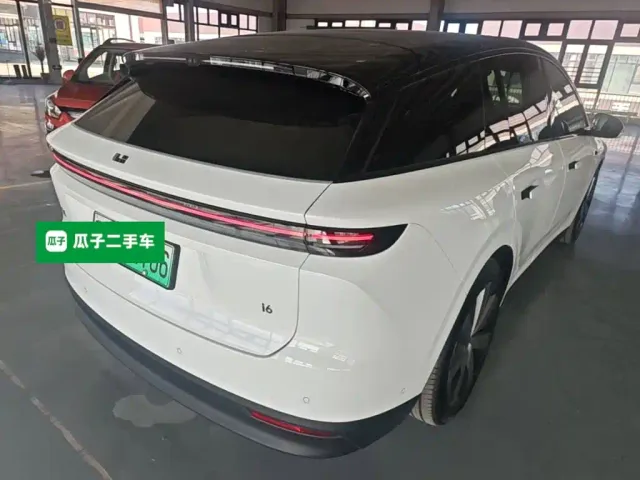 Li Auto i6 — Фото автомобиля 6