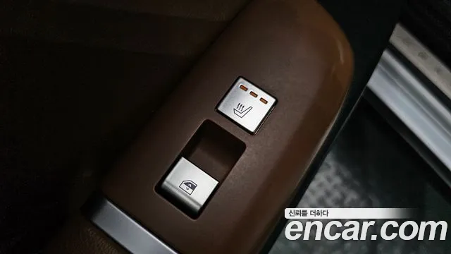 Hyundai Grandeur GN7 — Фото автомобиля 29