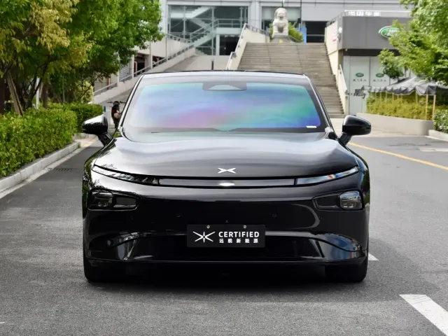 Xpeng P7 — Фото автомобиля 4