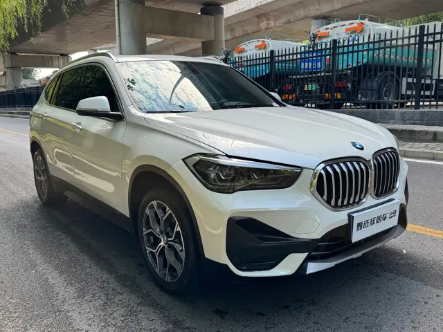 BMW X1 — Фото автомобиля 3