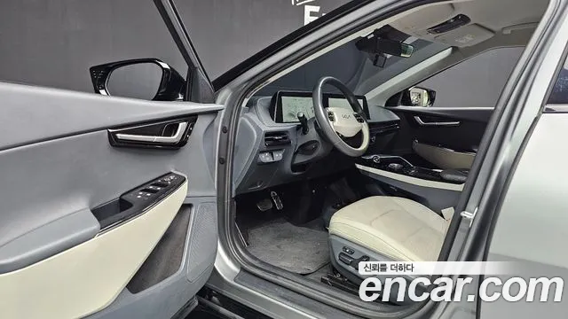 Kia EV6 — Фото автомобиля 10