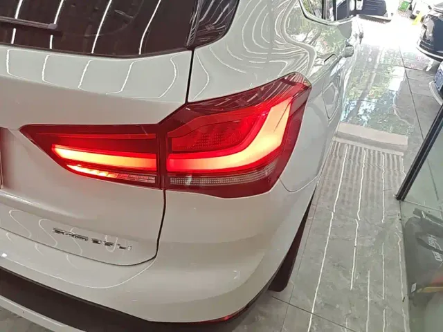 BMW X1 — Фото автомобиля 7