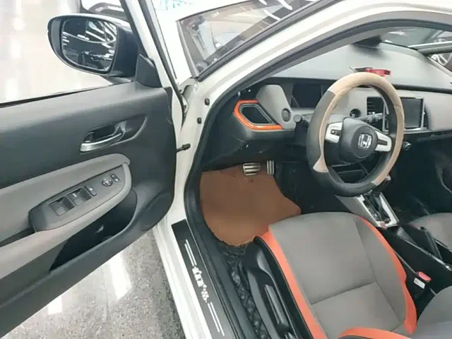 Honda LIFE 2021 1.5L CVT SPORT Heartbeat Edition — Фото автомобиля 15