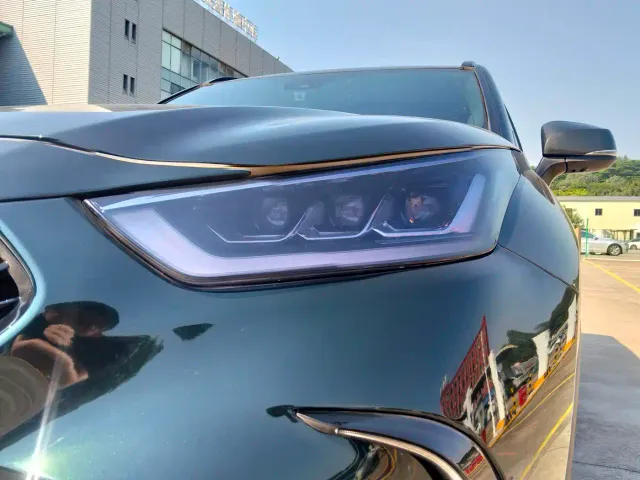 Toyota Crown Kluger — Фото автомобиля 21