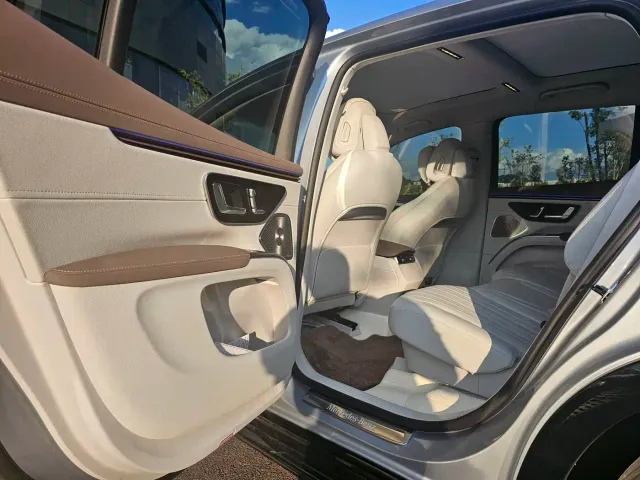 Mercedes-Benz EQS SUV — Фото автомобиля 9