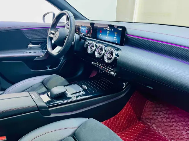 Mercedes-Benz A-Class — Фото автомобиля 12